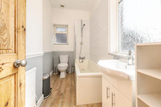 2 bed Detached for sale Image 12