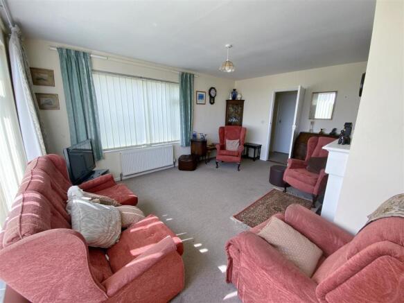 Lounge: