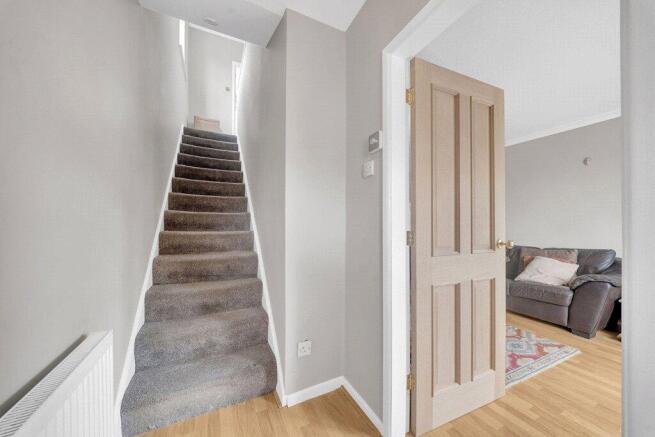 3 bed Semi-Detached for sale Image 9