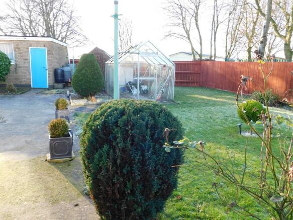 garden 3