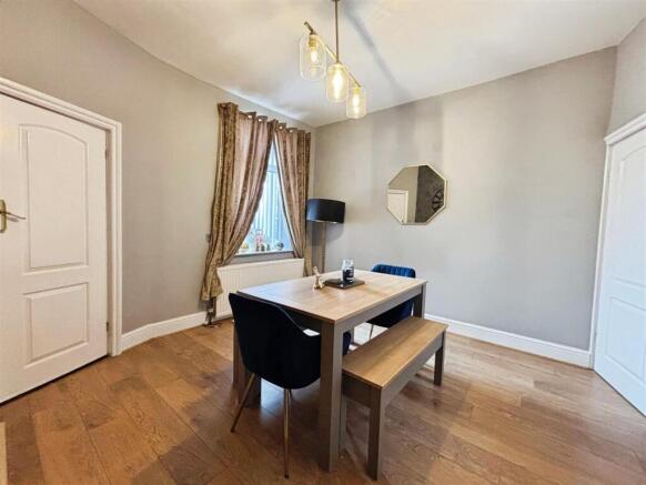 2 bed Semi-Detached for sale Image 6