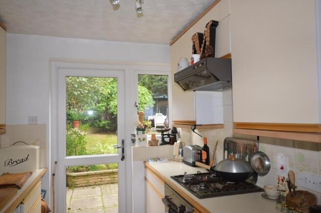 Kitchen 2.jpg