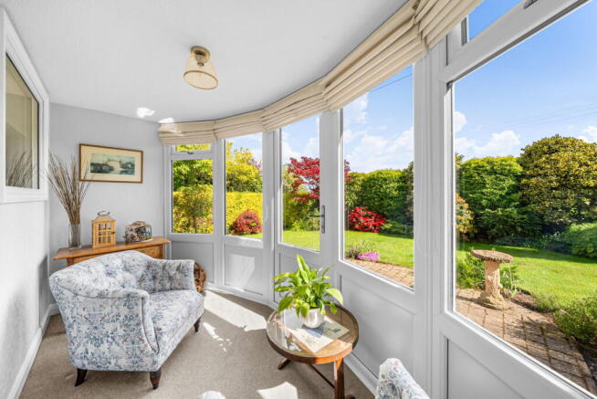 4 bed Detached for sale Image 5