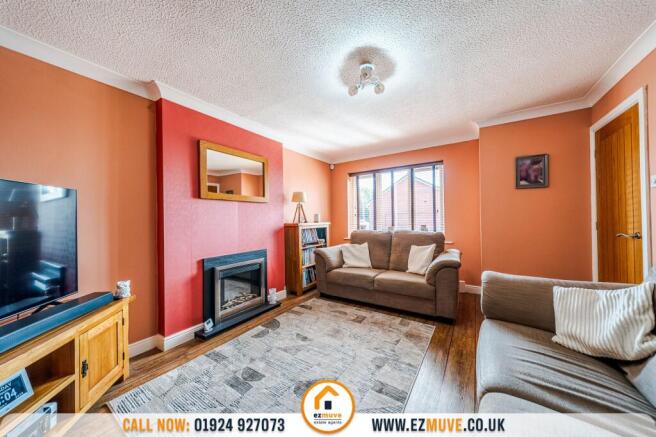 3 bed Semi-Detached for sale Image 4