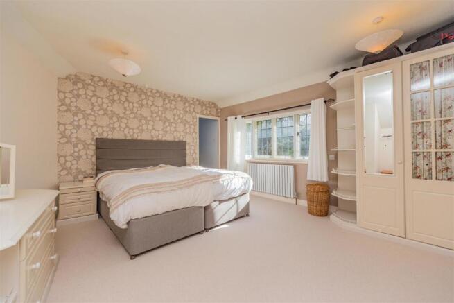 Long-Lane-Leicester-detached-house-IMG_0046.jpg