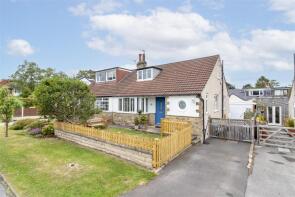 52, The Rowans, Bramhope, Leeds LS16 9DZ