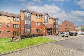 103, Medesenge Way, London N13 6DZ
