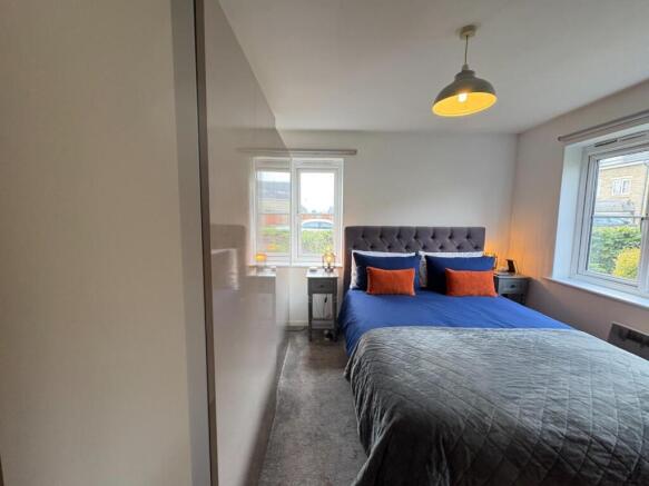 2 bed Apartment for sale Image 8