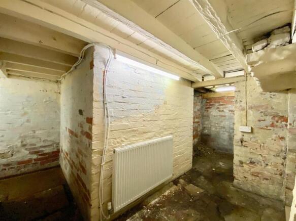 2 bed House for sale Image 11