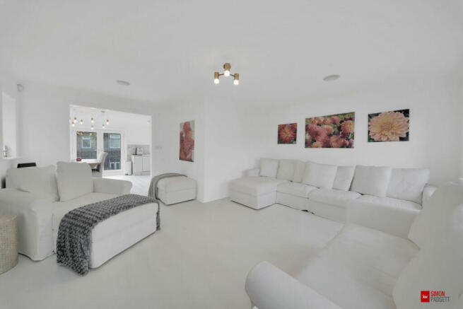 4 bed Terraced for sale Image 4