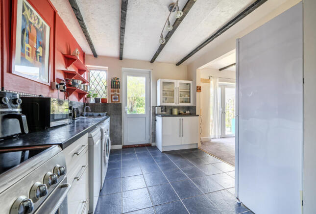 1438635-9-69d5382...