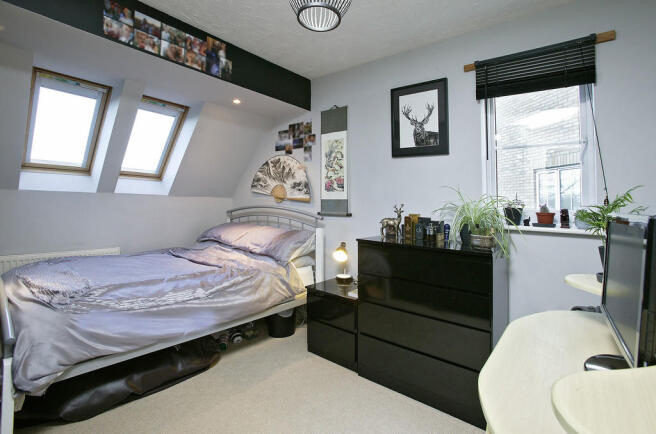 Photo 10