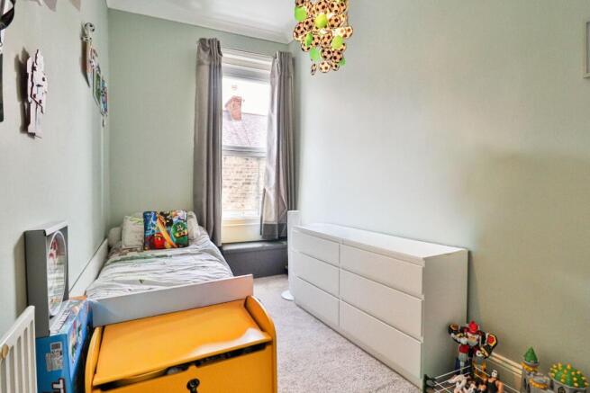 3 bed Terraced for sale Image 8