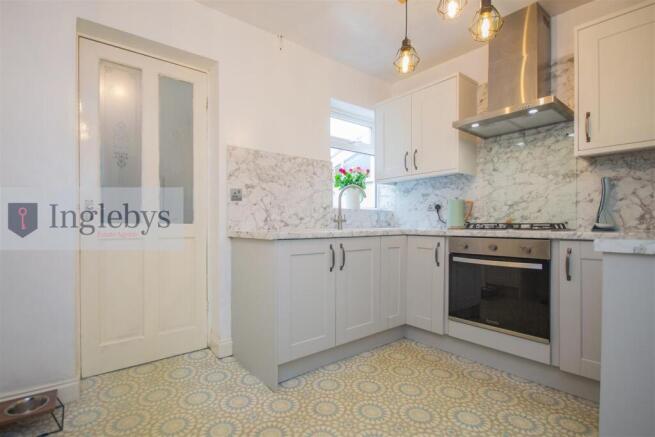 5 bed Terraced for sale Image 8