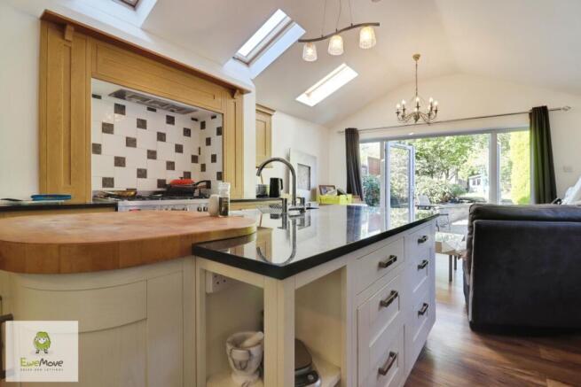 Kitchen - EweMove Cannock