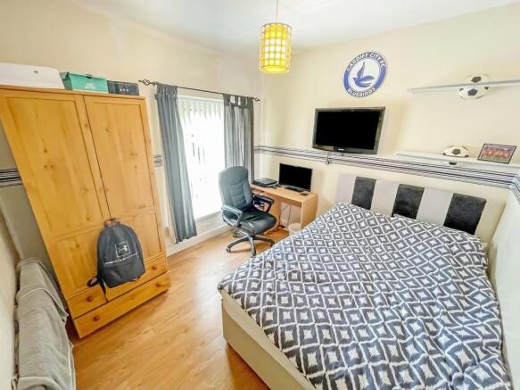 Photo 11