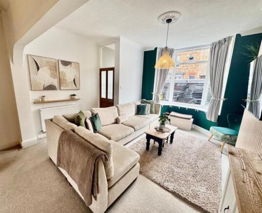2 bed Terraced for sale Image 6