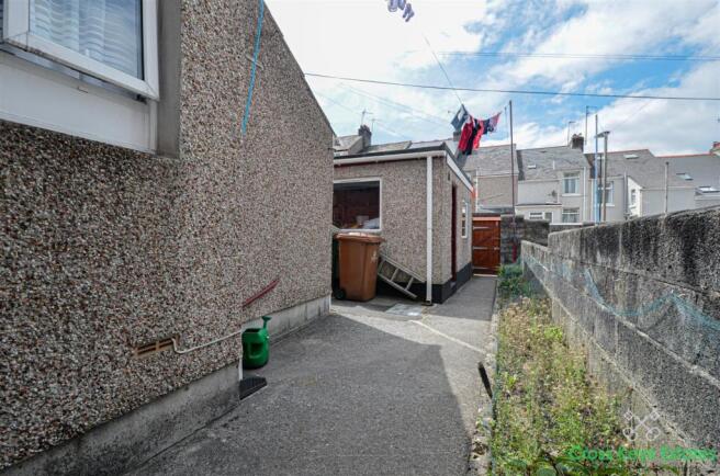 Rear Garden & Garage