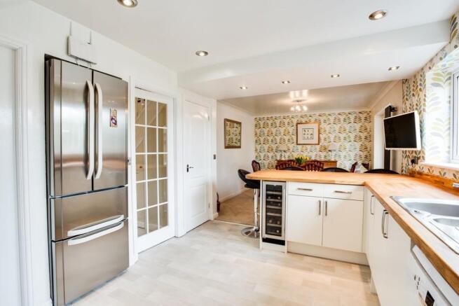 Dining kitchen