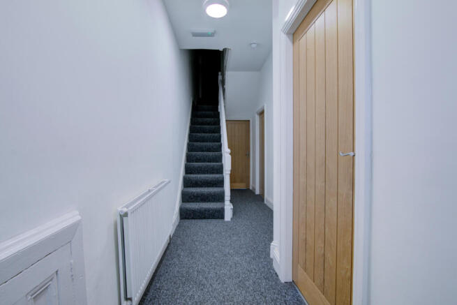 1 bed House Share to rent Image 6