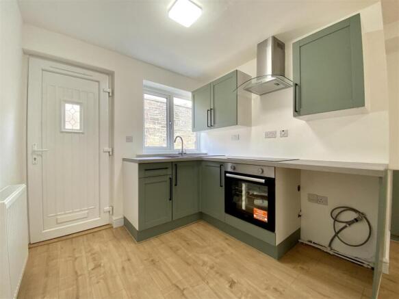 2 bed Terraced for sale Image 9