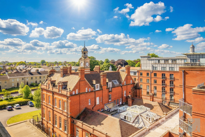 2-bed flat on The Pavilion, St Stephens Road, £240,000
