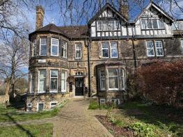 Flat 8, Holly Bank, Otley Road, Headingley, Leeds LS6 4DJ