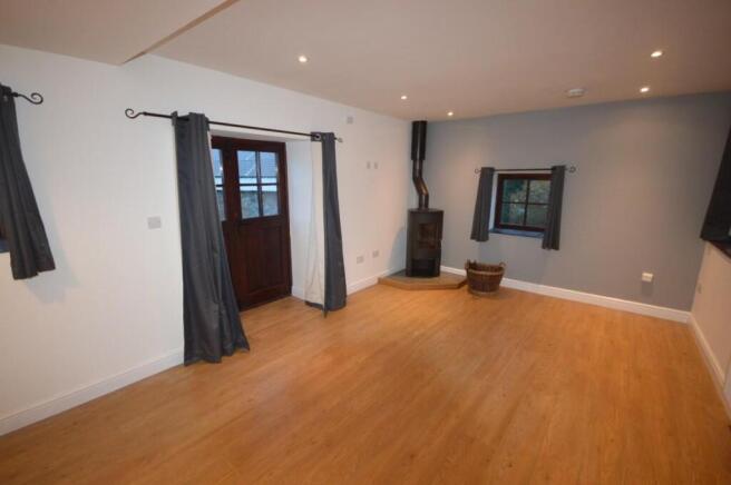 DSC_0033 (Medium).JPG