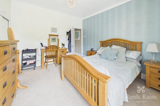 2 bed Semi-Detached for sale Image 8