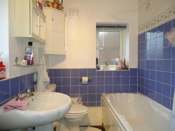 Photo 8