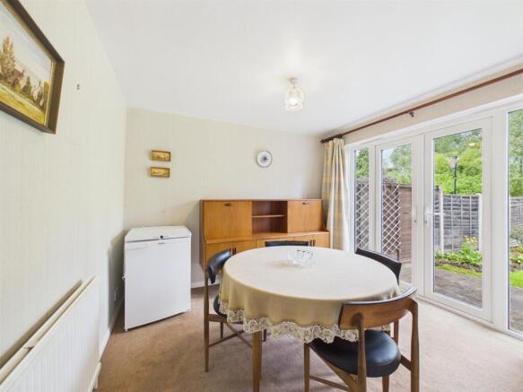 Northfield Road, Broughton, Aylesbury photo 4