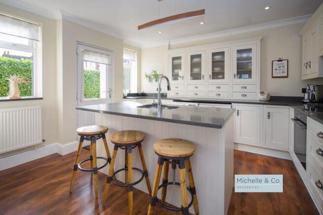 Stunning kitch...