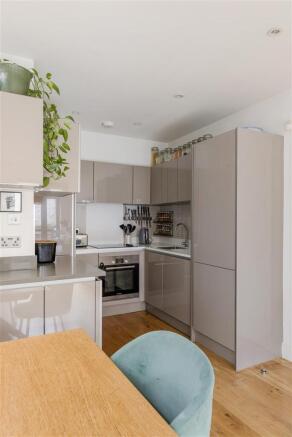 Threaders Apartments E2