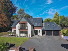 Woodcroft, Queens Road, Blandford Forum DT11 7LA