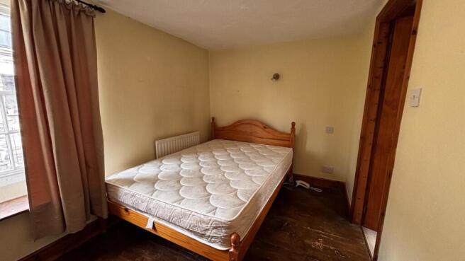 2 bed House for sale Image 5
