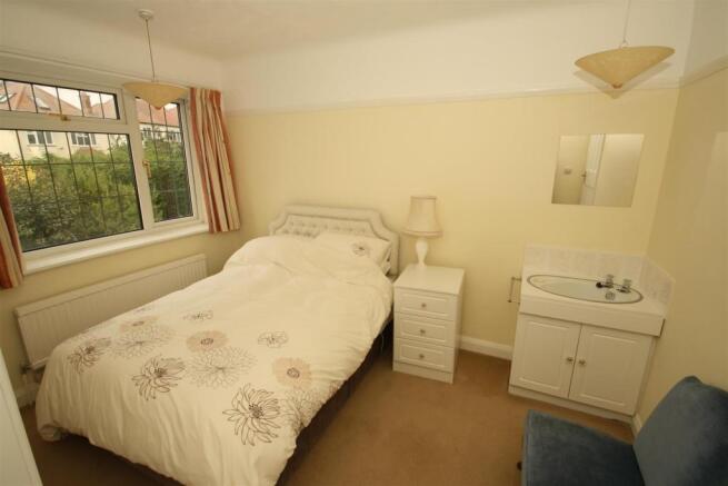 Bed3.JPG