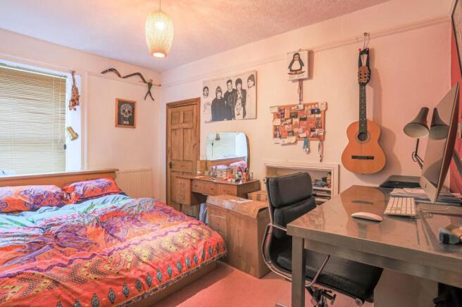 2 bed Apartment for sale Image 7