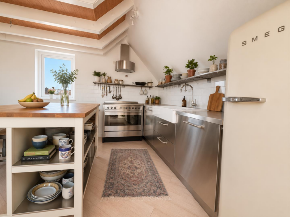 KITCHEN NEW.png