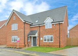 17, Roundhouse Way, Yaxham NR19 1FX