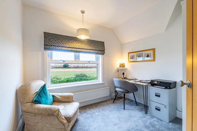 bedroom4