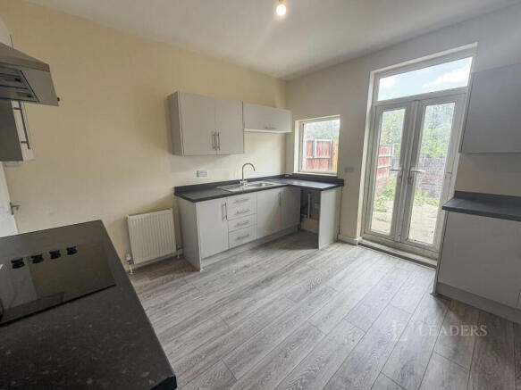 3 bed Terraced to rent Image 7