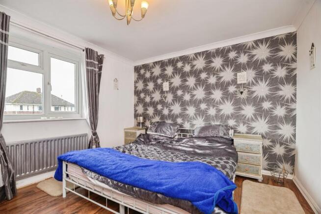 3 bed Semi-Detached for sale Image 9
