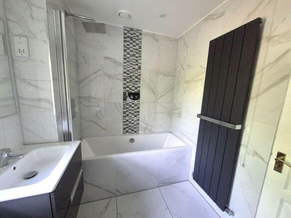 Main Bathroom