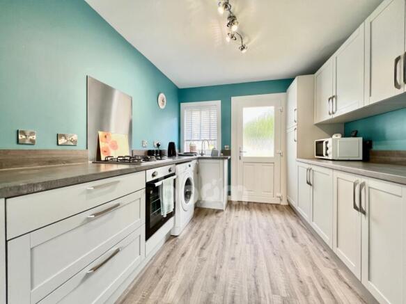 KIRK ROAD, BEITH KITCHEN IMAGE