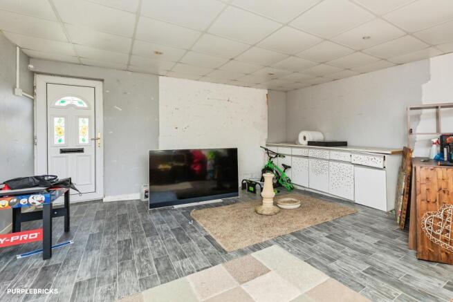 3 bed Semi-Detached for sale Image 7