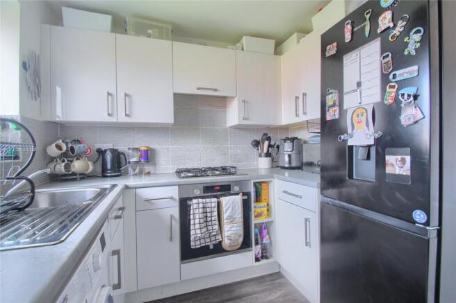3 bed Semi-Detached for sale Image 8