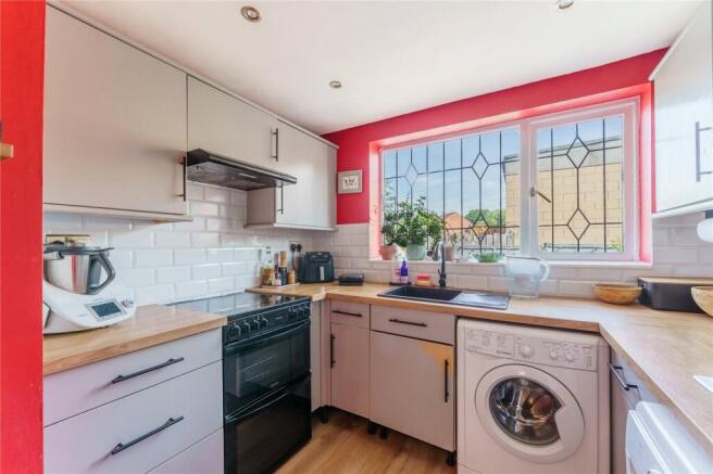 2 bed Terraced for sale Image 5