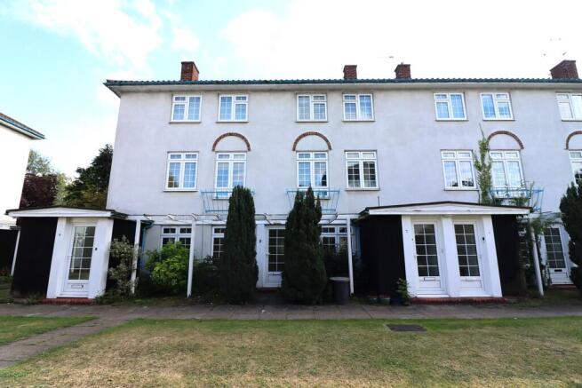 8 Osborne Court e...