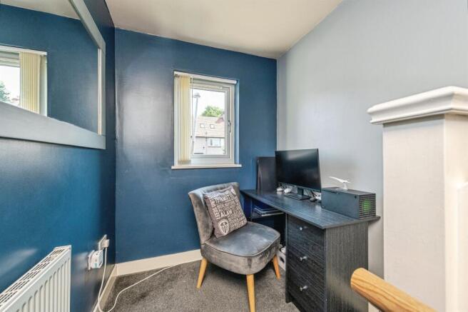 3 bed Semi-Detached for sale Image 10