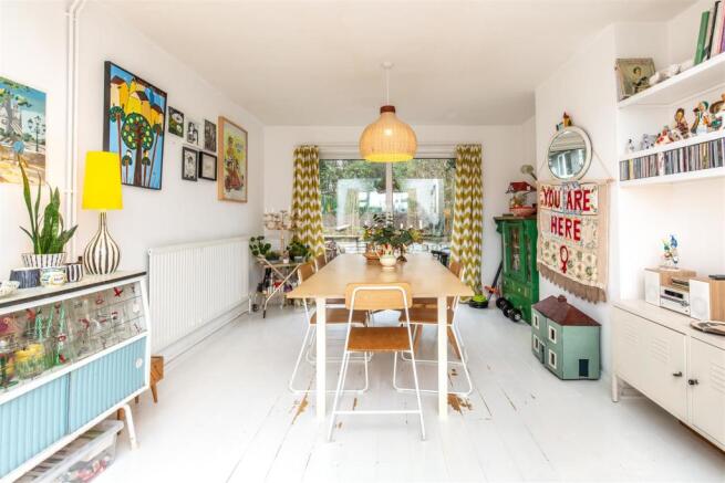 17 Hereward Way17.jpg